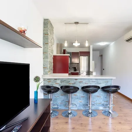 Home2book Bright Center Cruz Apartment