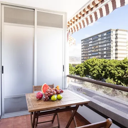 Home2book Bright Center Cruz דירה