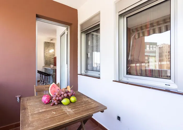 Home2book Bright Center Cruz Apartament